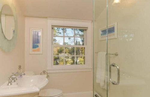 Luxury 5 Star Home with Amazing Water Views - Foto 18