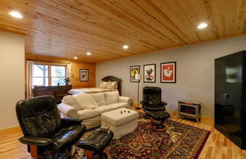 Unique Mountain Cabin Retreat with Hot Tub and View - Foto 33