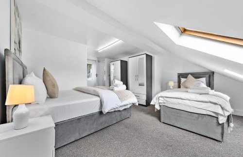 Citylink Spacious 5-Bedroom House,Wi-Fi,Easy Access to Excel and Central London - Foto 30