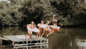 Magical Tennessee Tiny House with a Rooftop Deck - Foto 5