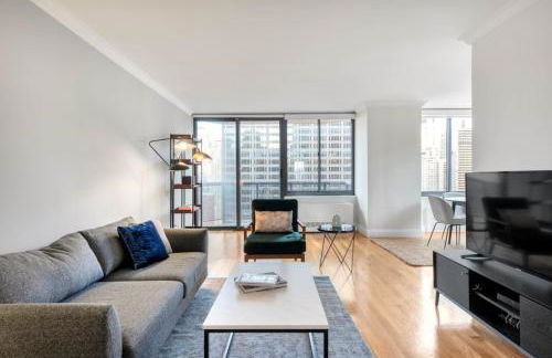 Midtown 2BR w Pool Gym Roof nr Subway NYC-385 - Foto 3