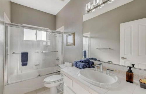 Villa with Pickleball - BB court - Pool - Foto 28