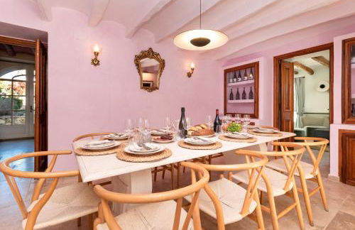 Casa de Piedra ubicada en el exclusivo wine village de Viladellops, te ofrece una experiencia única, donde el lujo y la tradición se fusionan en un entorno natural privilegiado - Foto 19