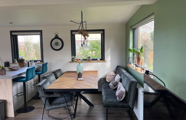 Beautiful Bungalow With Spacious Garden - Foto 5