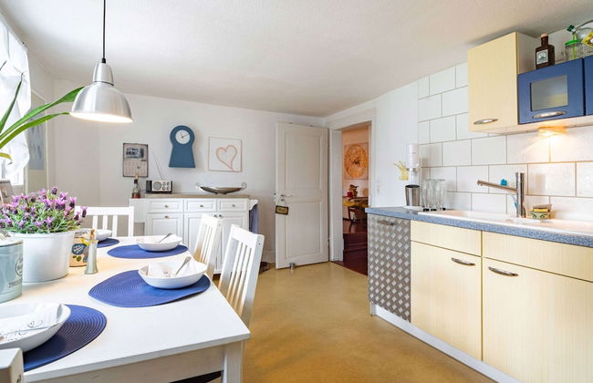 Romantic Holiday Home in Schleiden on the Village Square - Foto 14