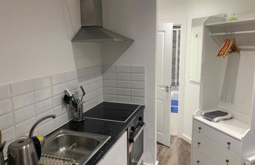 Cosy 1-bed Studio in Northolt - Foto 18