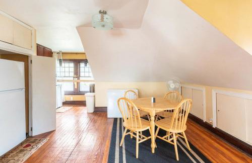 Quaint 3rd Floor Loft - Foto 26