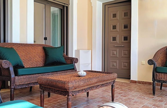 A & A Apartments - Photo 9