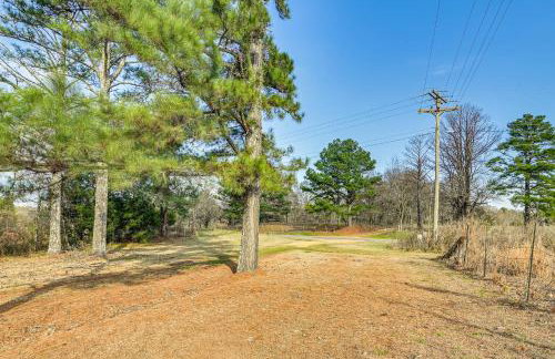 2 Mi to MSU Campus! Family Abode with Spacious Yard - Foto 24