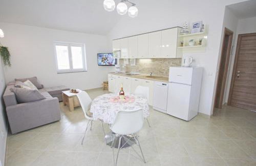 Apartmani Srdoč - Foto 14
