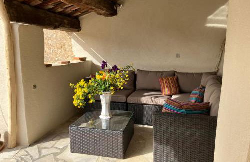 Le Baguier, maison de caractère dans hameau typique provençal - Foto 13