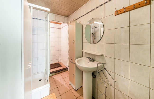 Forestside Escape for 15 Guests - Photo 27