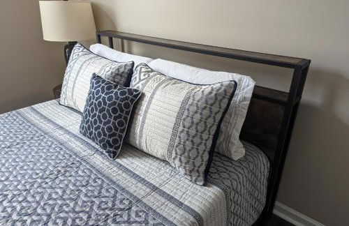 Cedar's Corner in Concord Spacious & Clean - Foto 44