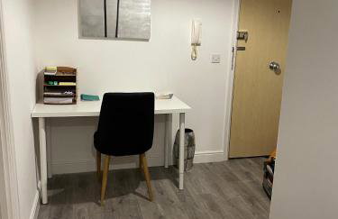 Large 2 bedroom apartment, 4 beds one 1 en-suite, Free parking Nr Chelt Elmore and Quays - Foto 7