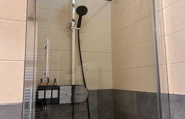 Modern Apartment Near Athens Airport, Beach & Metropolitan Expo - Foto 28