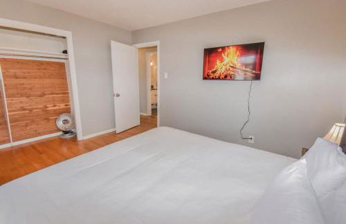 Family Home with Large Yard & Golf Theme Near Rail - Photo 21