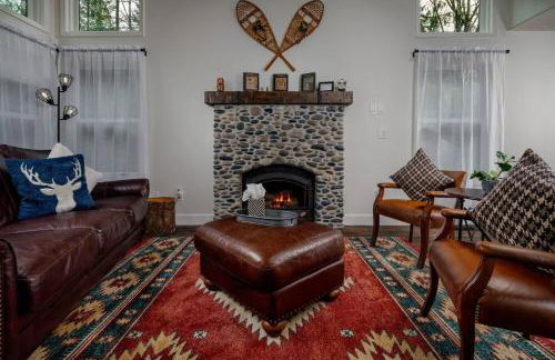 Brightwood Riverfront Getaway - Photo 4