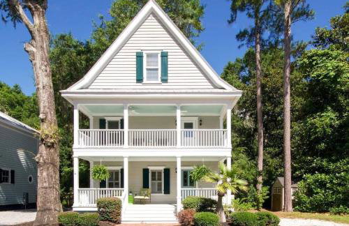 Bluffton Breeze-3BR Heart of Old Town Village Home - Photo 2