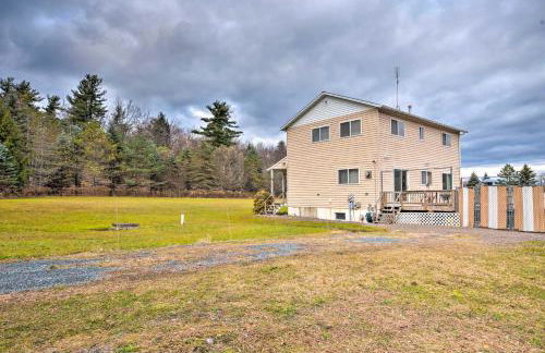 Private Hot Tub and Fireplace Poconos Home! - Foto 25