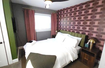 The Funky Fun Haus - Pickleball, Hot Tub, Arcade - Photo 28