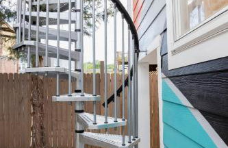 Mid-Century Marvel Steps from Restaurants Bars and Markets 3BR & 2BA - Foto 40