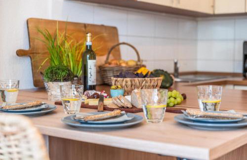 Ruhig - Privatparkplatz - barrierearm Quiet - private car park - low barrier - Photo 12