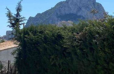 Agradable Villa con piscina y vistas al mar - Photo 17