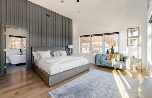 Modern Lakeview Home with Private Dock Sleeps 5 - Foto 24