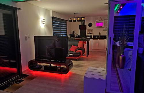 L'Aurore Love Room de prestige jacuzzi sauna piscine chauffée cuisine - Foto 27