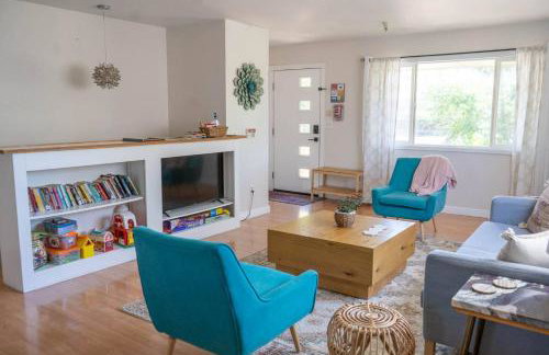 Turquoise Twin ★Vacation COS★3 King Beds★Near AFA - Foto 53