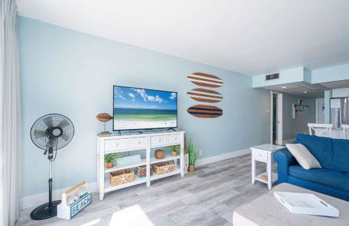 Edgewater Oasis Gorgeous Resort Condo on Beach! - Photo 28