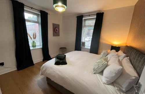 Modern & retro two bedroom apartment in Barnsley - Foto 10