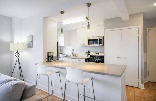 Luxury 2 Bedroom 2 Bathroom Residence Great View - Photo 4