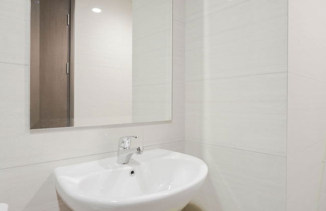 Elegant 2BR Ciputra International Apartment near Puri Indah Mall - Photo 15