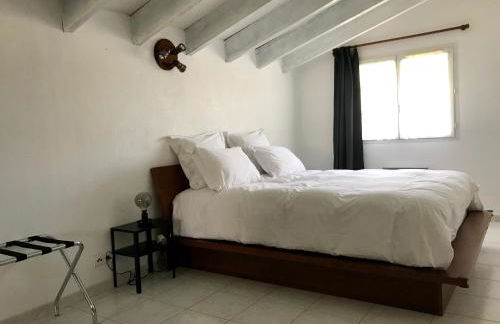 GuestHouse La Costière - logements indépendants - espace piscine jacuzzi - Foto 56