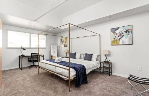 Modern Downtown Apartment 2BR 2BA by CozySuites - Foto 8