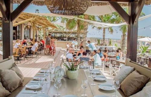 BOHO CHIC- Beachfront - Free bikes - Salt water pool - Foto 56