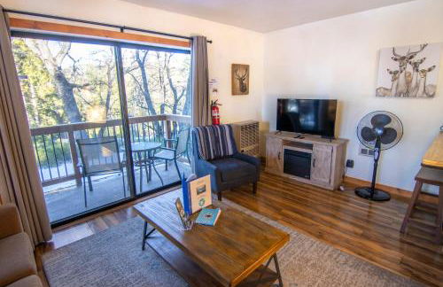 Inside Yosemite Park-Cozy Corner Unit-Sleeps 2 - Foto 8