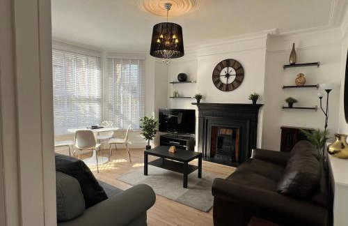 2 Bedroom flat 10 min walk to tube - Foto 1