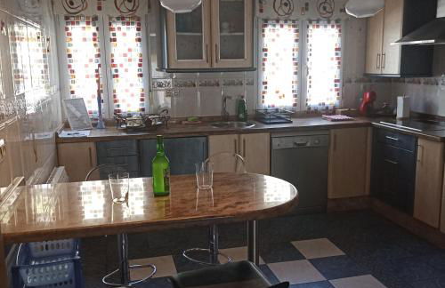 Piso Yade en Oviedo, próximo a los Vegas con Parking y Wifi - Foto 11