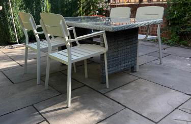 Bewdley River Cottage - Free private gated parking for 2 cars - River front location - Foto 11