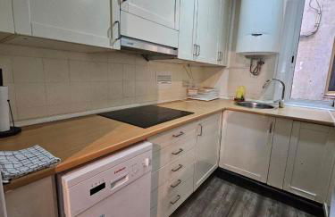 Family Flat Near Ramblas BCN 5 rooms - Photo 7