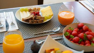 Warwick Reine Astrid - Lyon - Foto 3