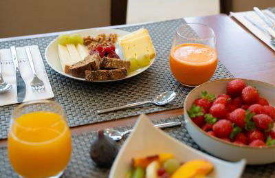 Warwick Reine Astrid - Lyon - Foto 3