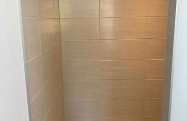 Maison climatisée avec grand jardin, piscine privée et Jacuzzi - Foto 19