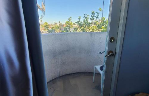 Guest Room in Sherman Oaks with private bathroom and balcony - Foto 2