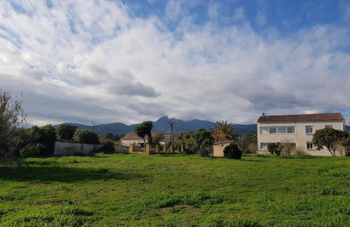 GIORGHA VILLA Piscine chauffée 15 pers avec piscine vue mer montagne 1km mer - Foto 8