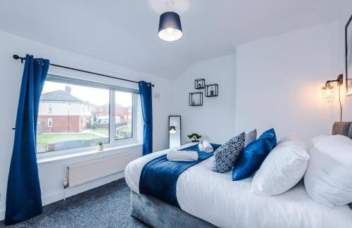 The Acacia Lodge - Beautiful & Modern 3-BR with FREE Parking - Perfect For Business or Work Stays by Parydise Properties - Foto 19