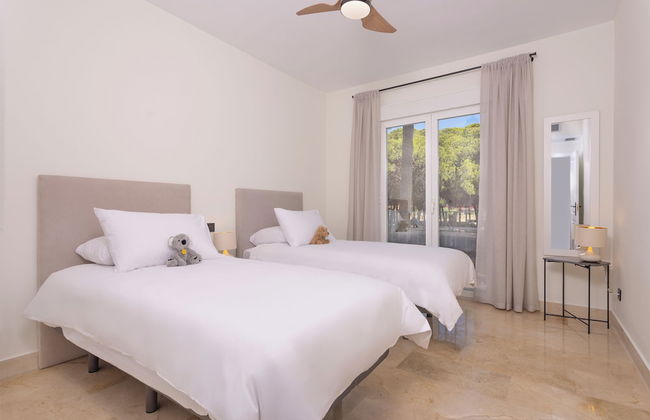 3 Bedroom, 3 Bathroom Beachside Apartment - Foto 4