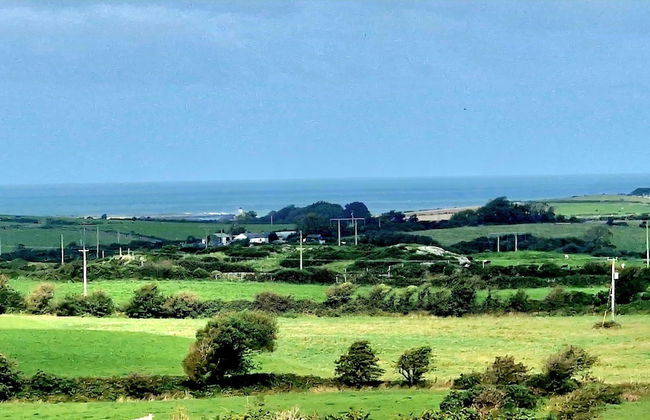 Sea View hut Sleeps 4/6 - Photo 3